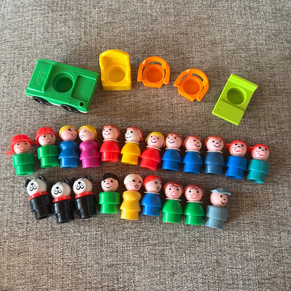 Vintage Fisher Price Little People Lot 26pc Figures Dogs Car Chairs 60s 70s Toy